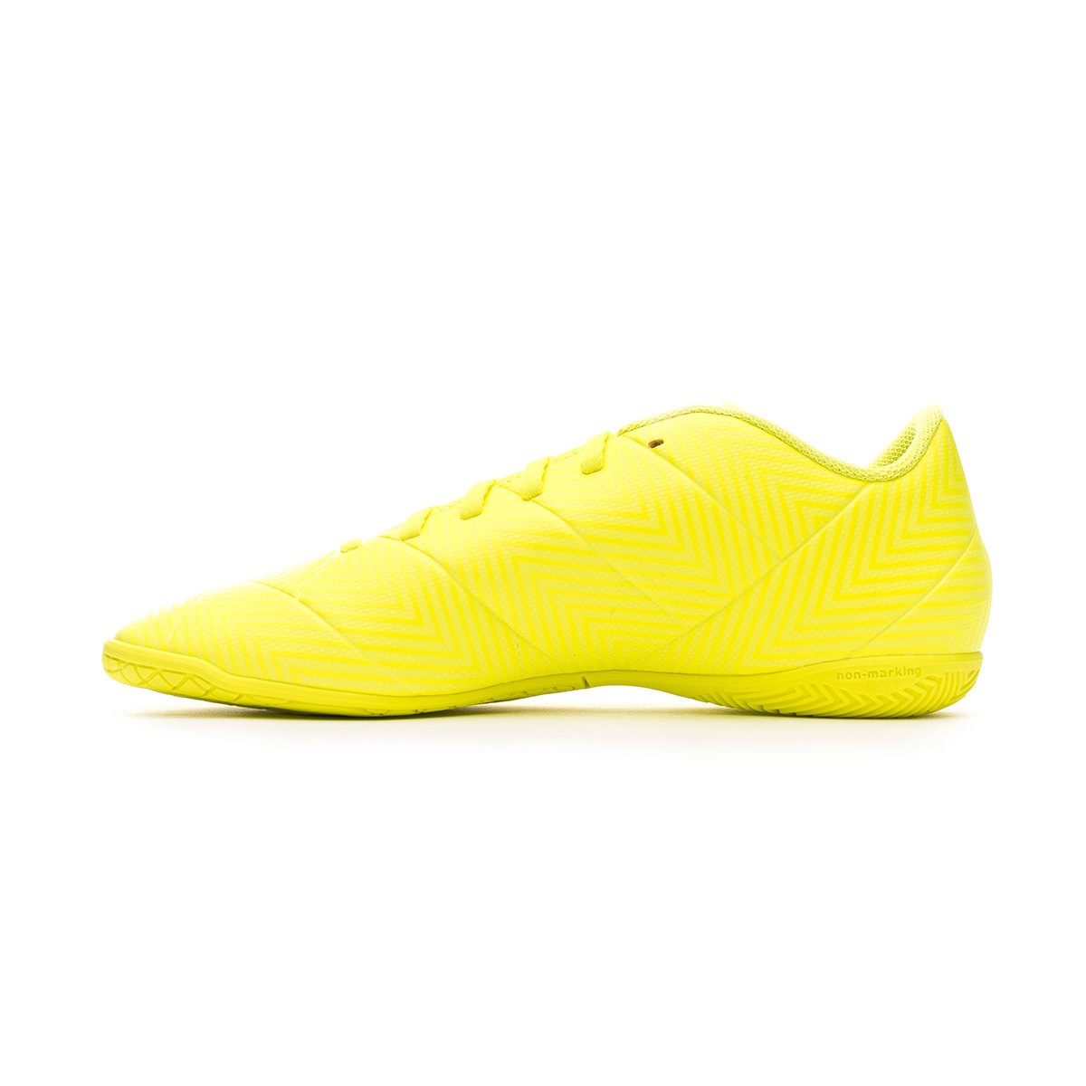 adidas nemeziz tango 18.4