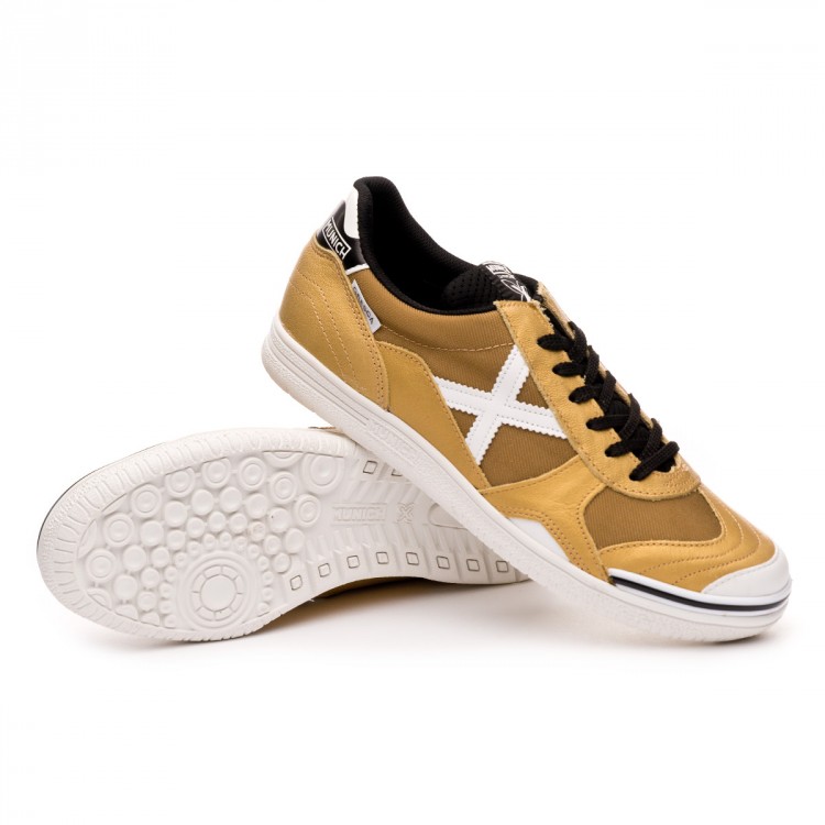 chaussure de neymar marron