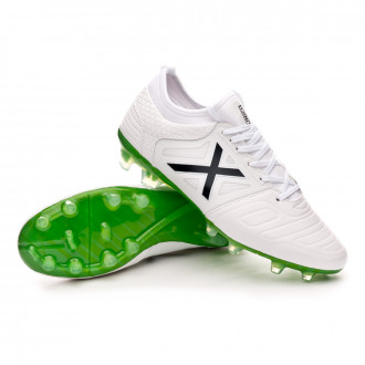 Chuteira  Munich Tiga Leather Soccer Branco-Azul Marinho