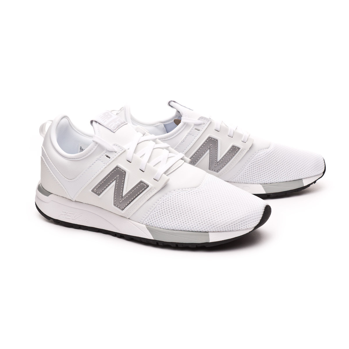 white new balance 247