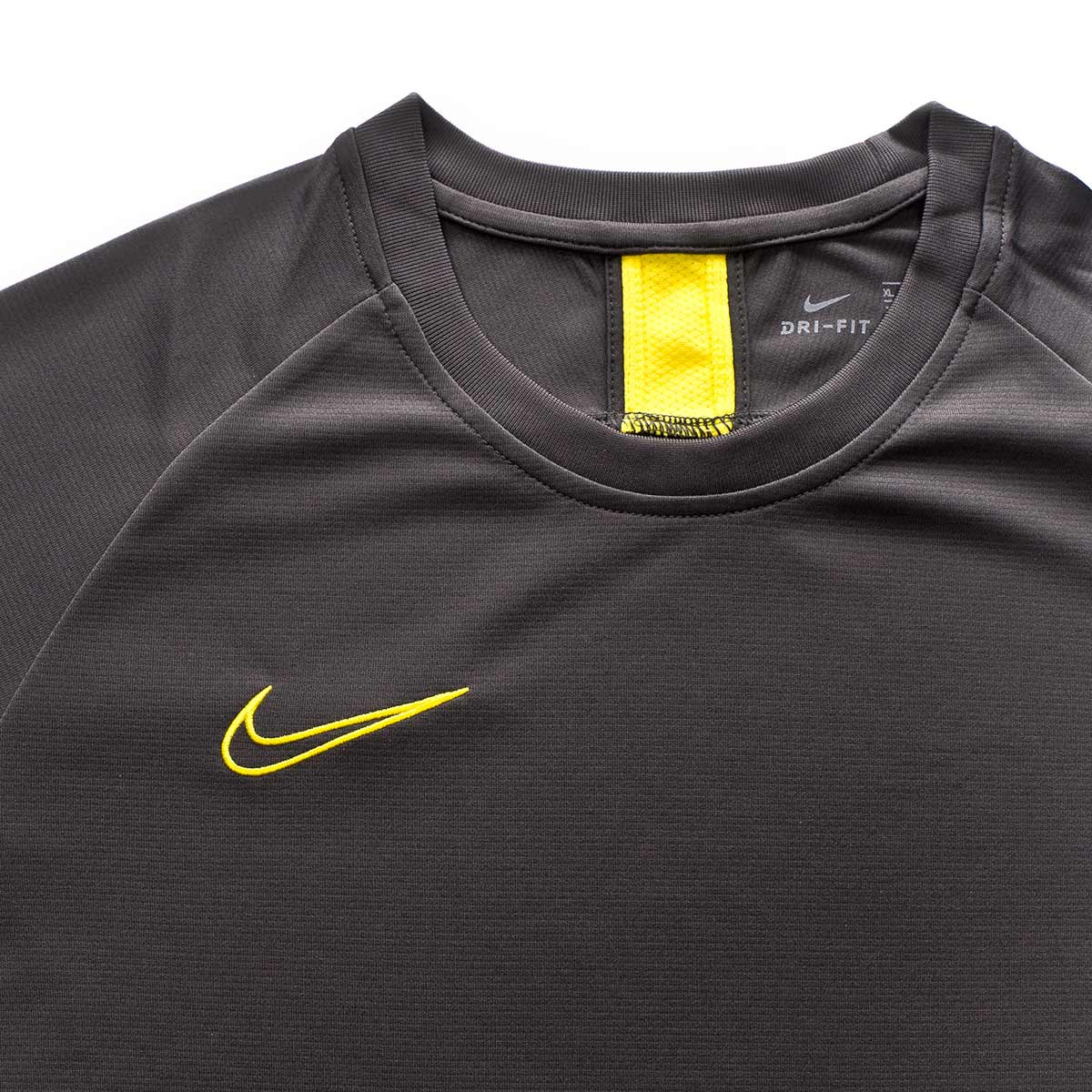 nike yellow jersey