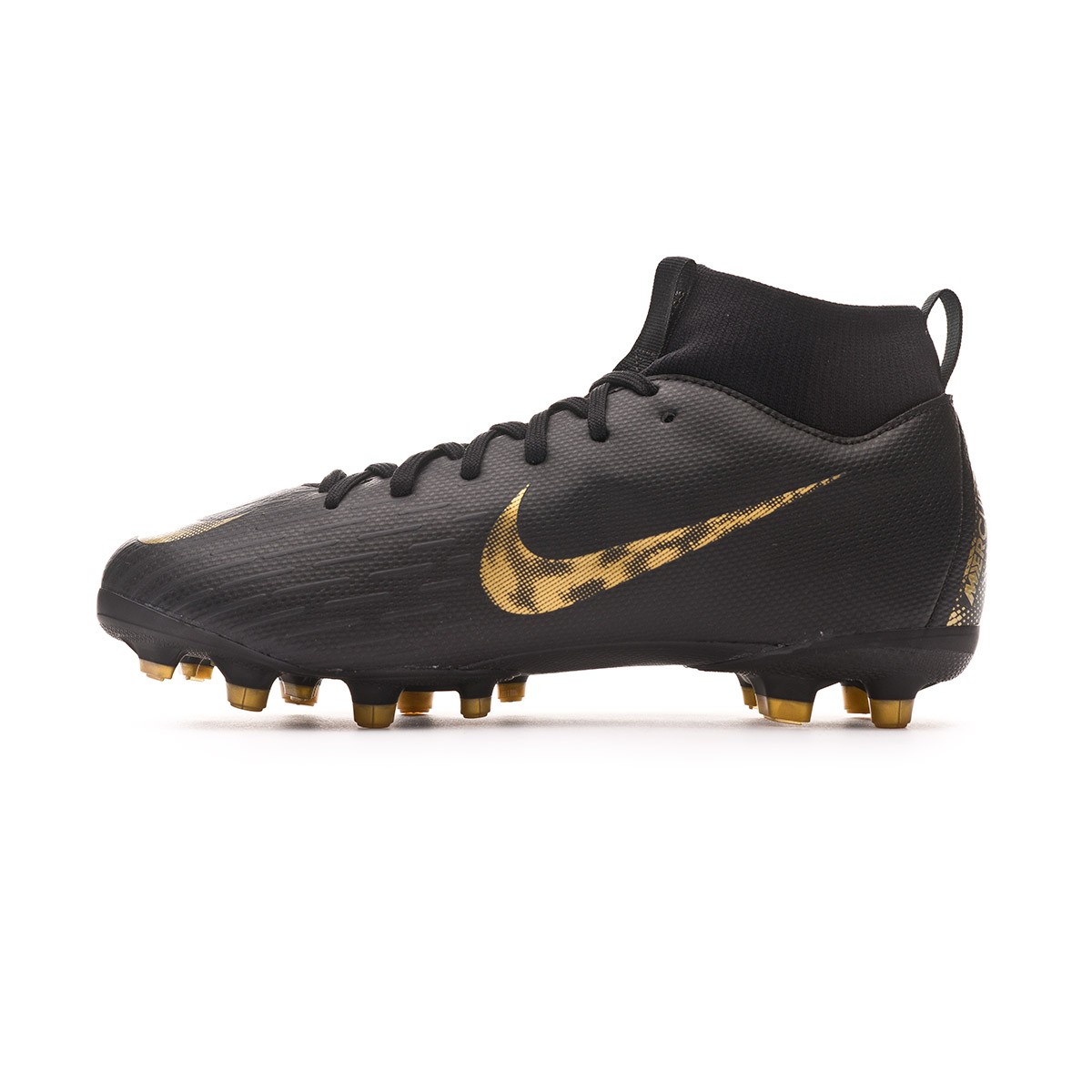 Bota de fútbol Nike Mercurial Superfly VI Academy MG Niño Black-Metallic  vivid gold - Tienda de fútbol Fútbol Emotion