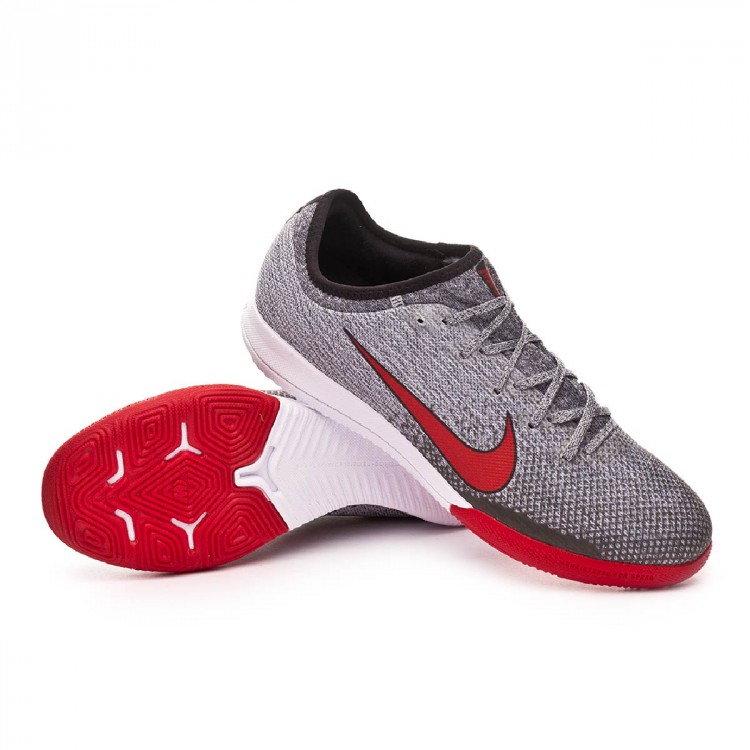 chaussure de futsal nike