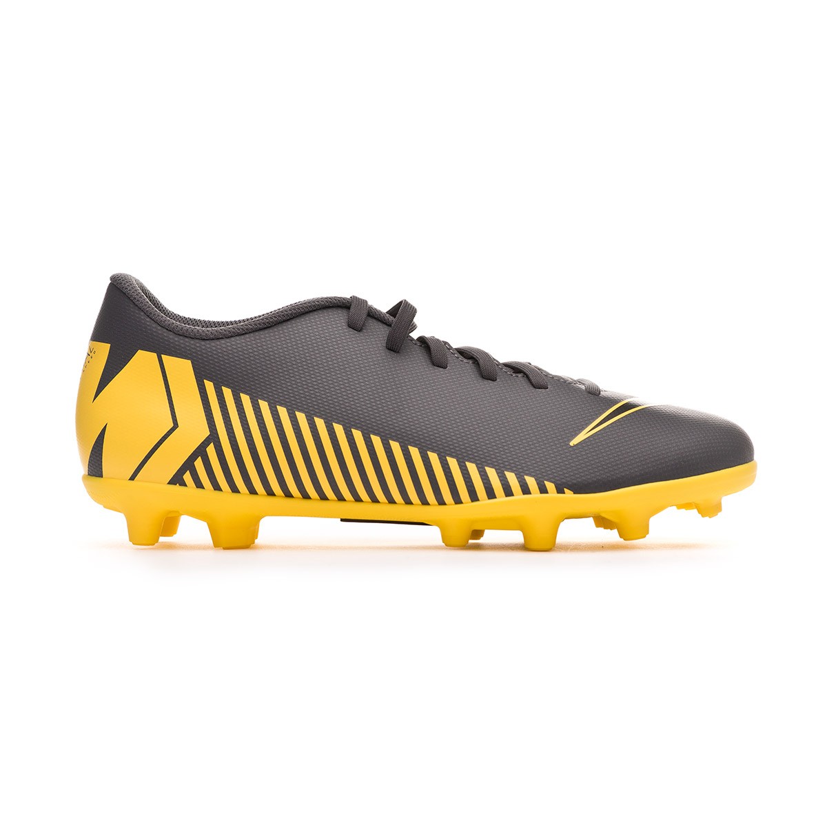 nike black and yellow football boots