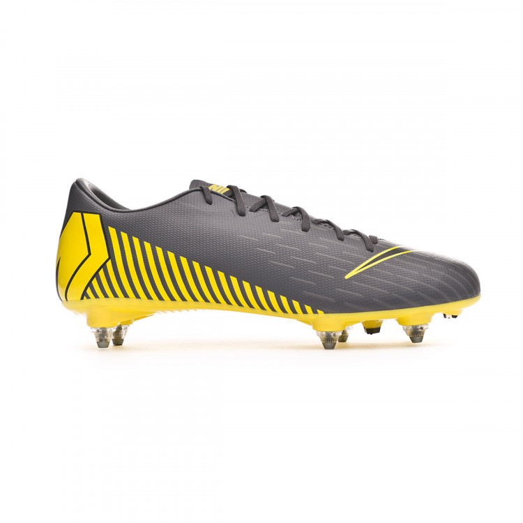 mercurial vapor 12 academy sg pro