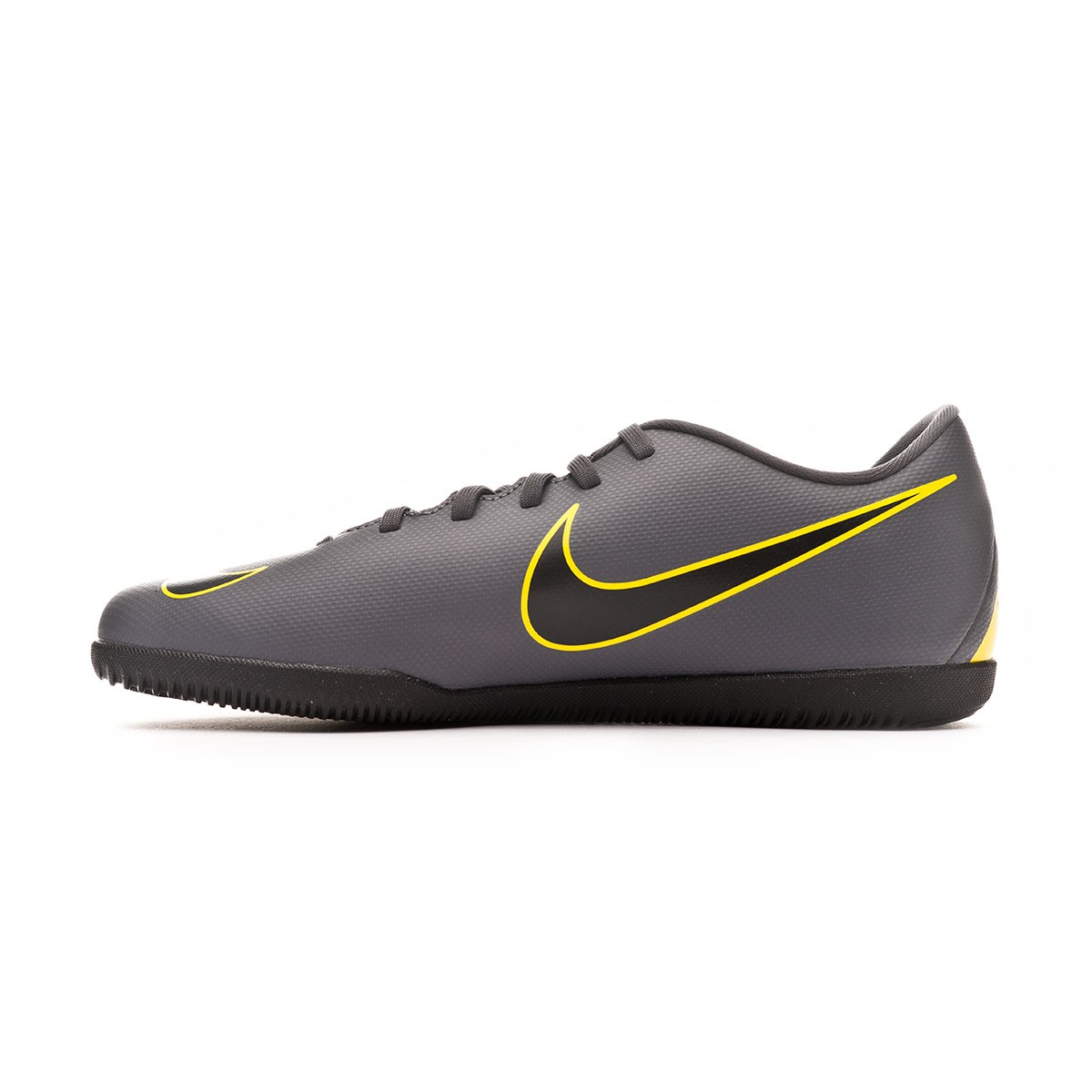 nike vapor x futsal