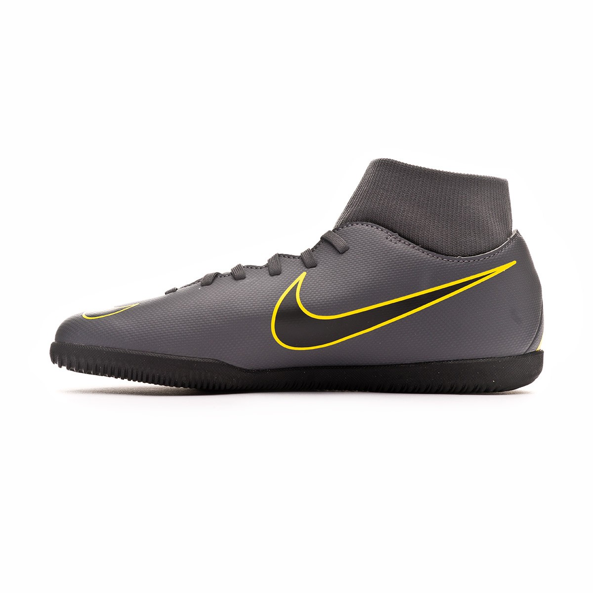 nike superflyx 6 club ic