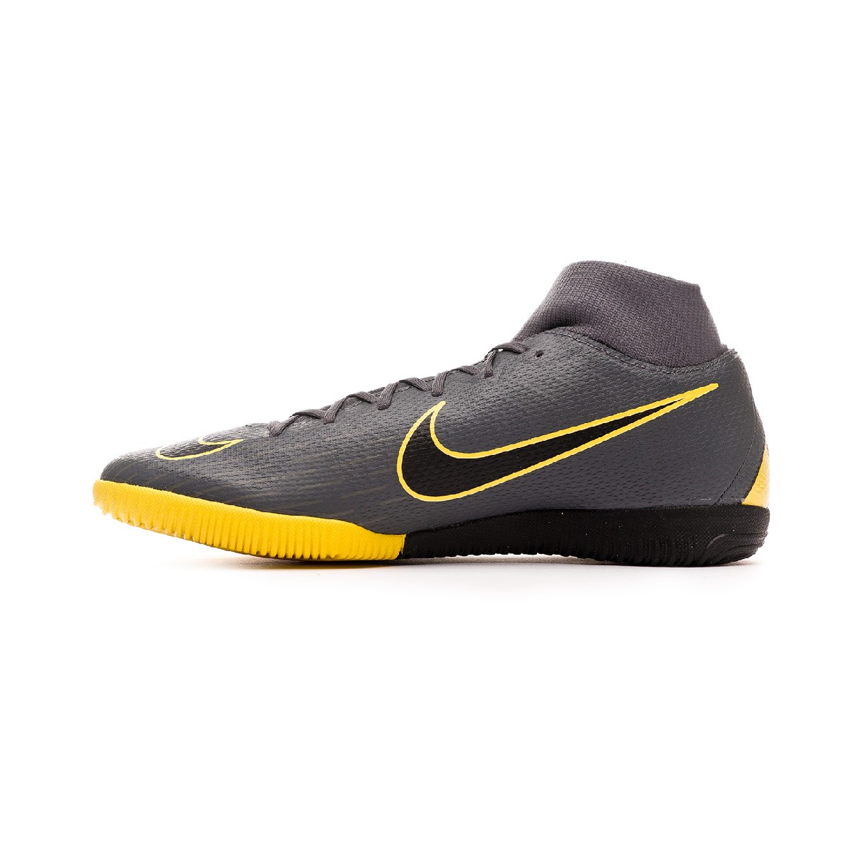 Amazon.com Nike Mercurial Superfly VI Academy Multi MGM.