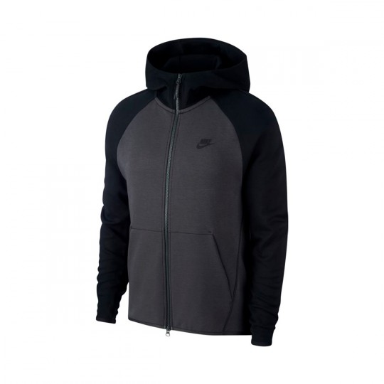 black anthracite tech fleece