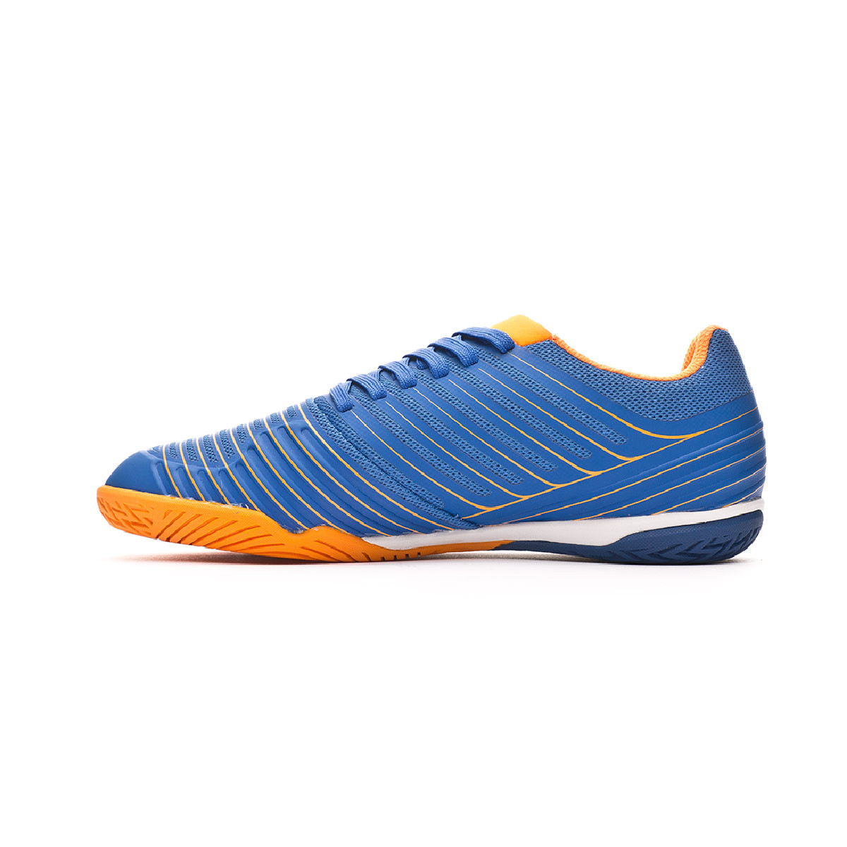 umbro 4 pro ic