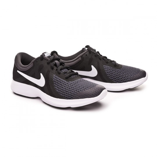 nike revolution 4 black white