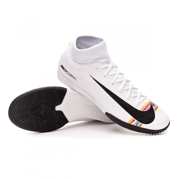 chaussure de futsal nike