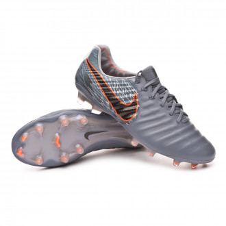 sergio ramos tiempo legend 7