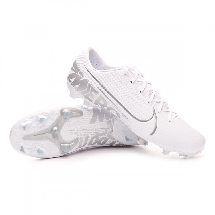 nike mercurial vapor xiii white