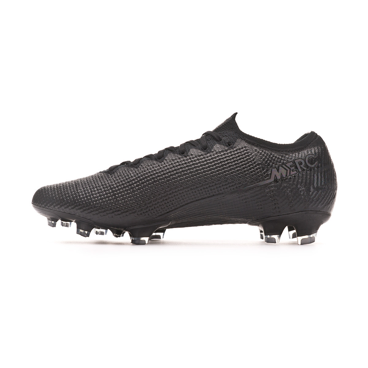 black nike runner