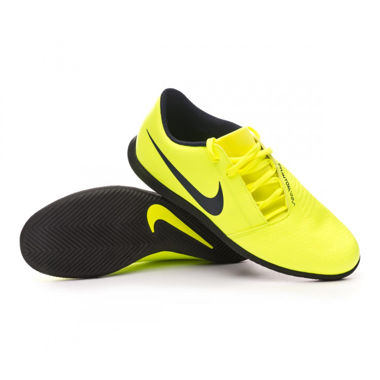 chaussure futsal nike adulte chaussure futsal nike adulte