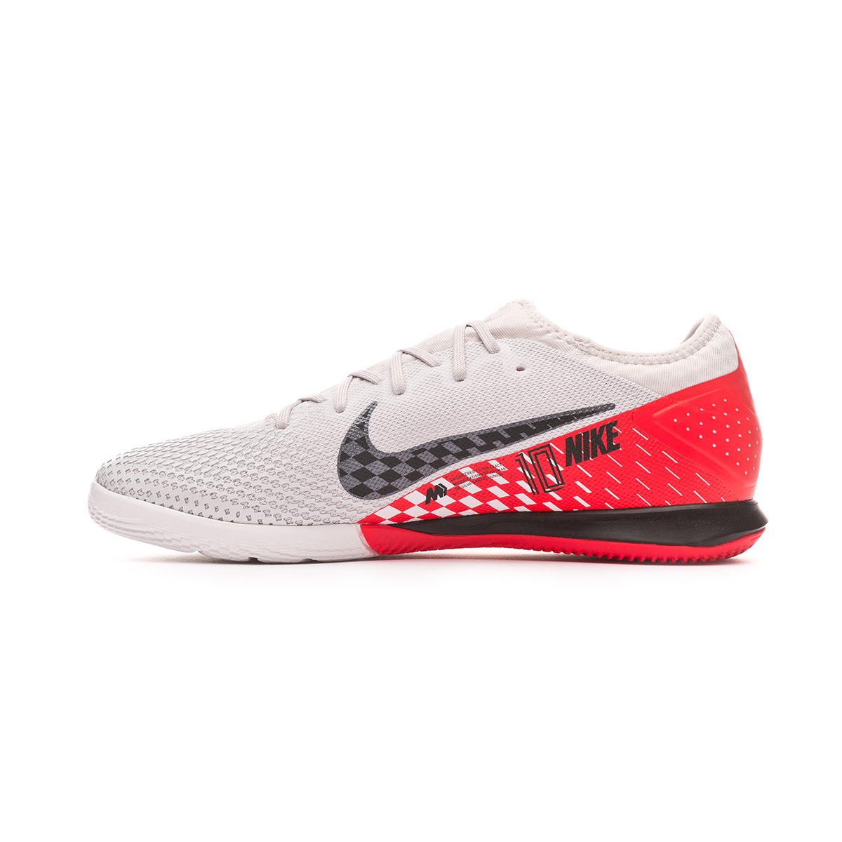 nike am infuriate 3