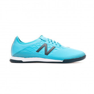 nb futsal shoes