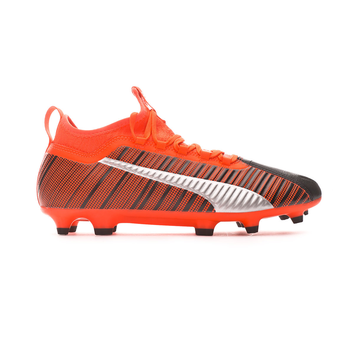 red puma cleats