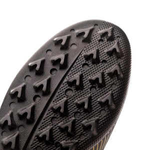 OUTSOLE-2