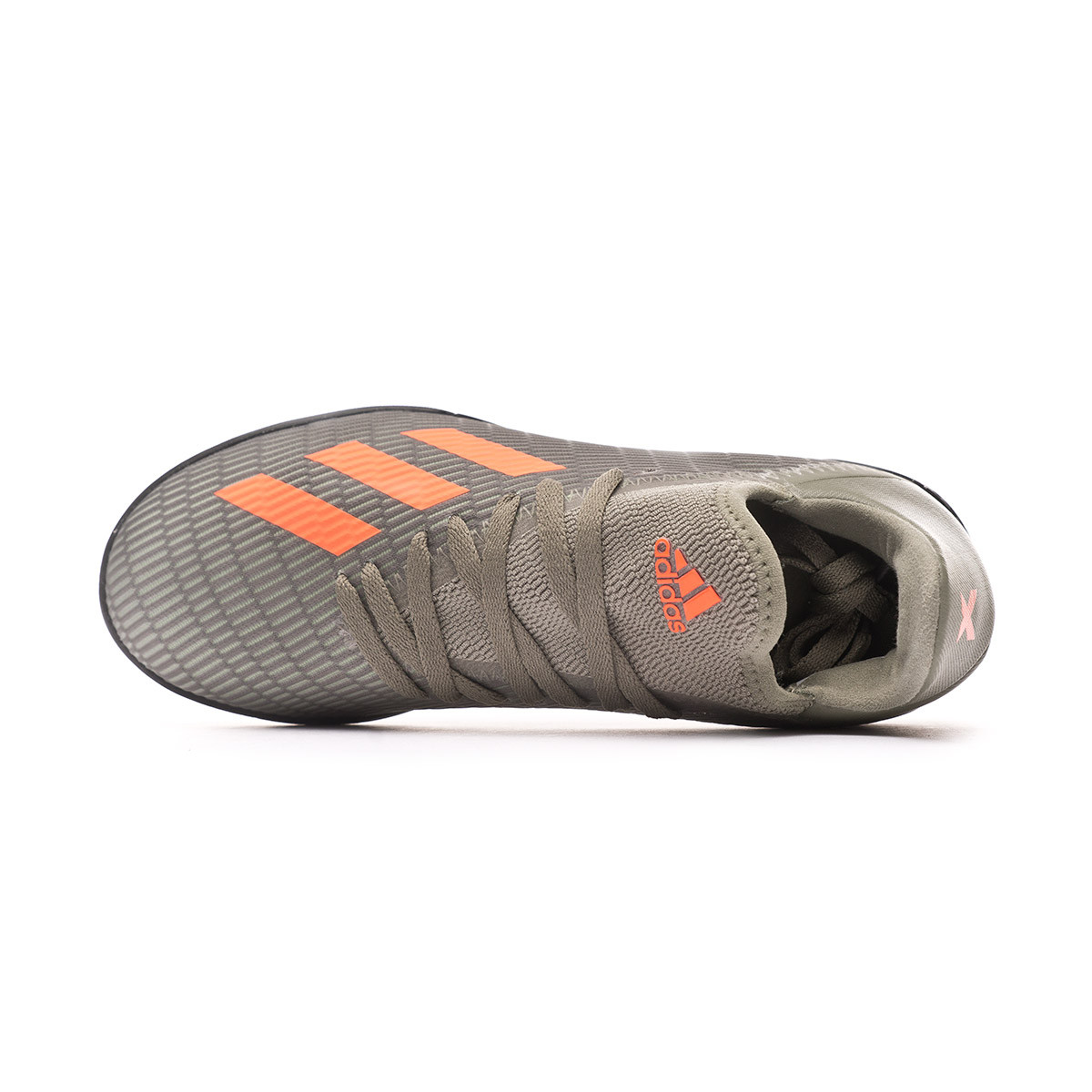 x 19.3 turf shoes