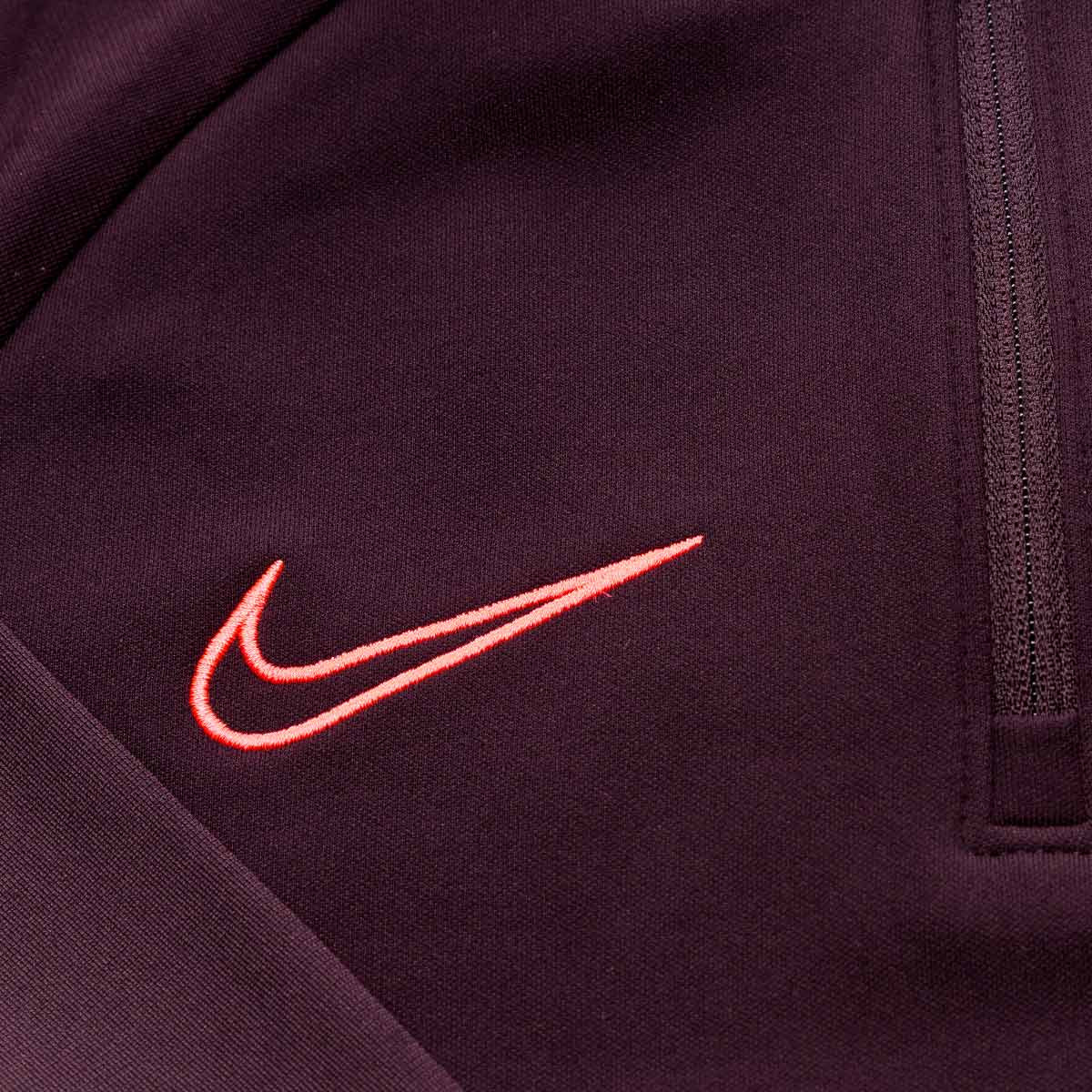 burgundy nike dri fit