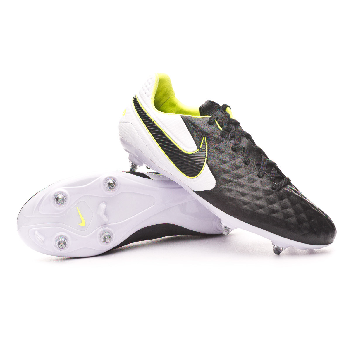 nike tiempo pro