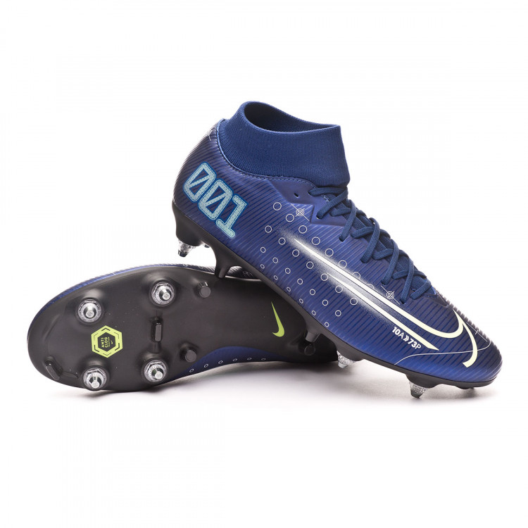 Nike Men 's Soccer MercurialX Superfly VI. Amazon.ca