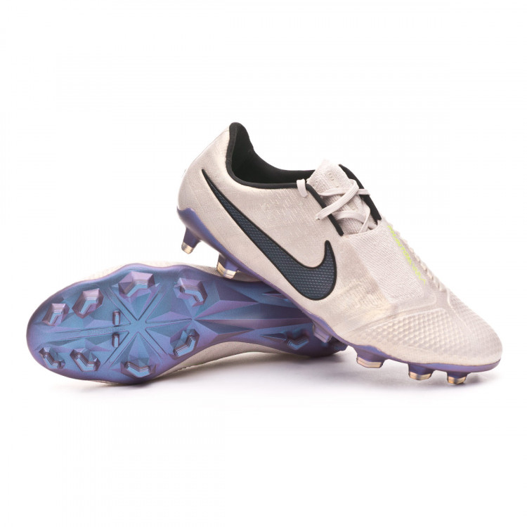 Nike Jr Phantom Venom Academy Firm Ground Boots White .