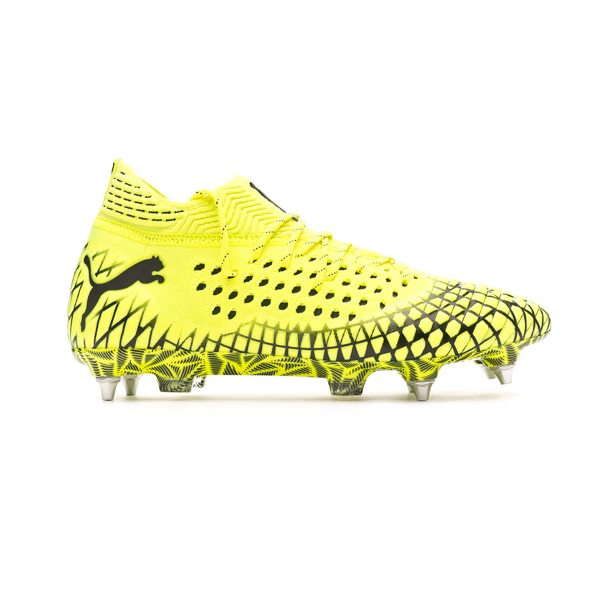 yellow puma football boots