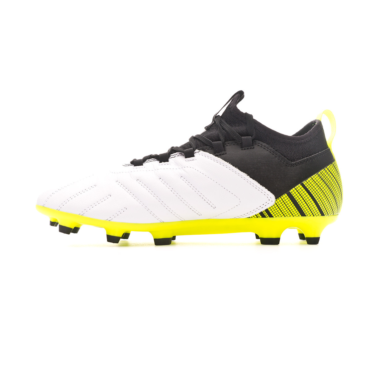 puma black and white football boots