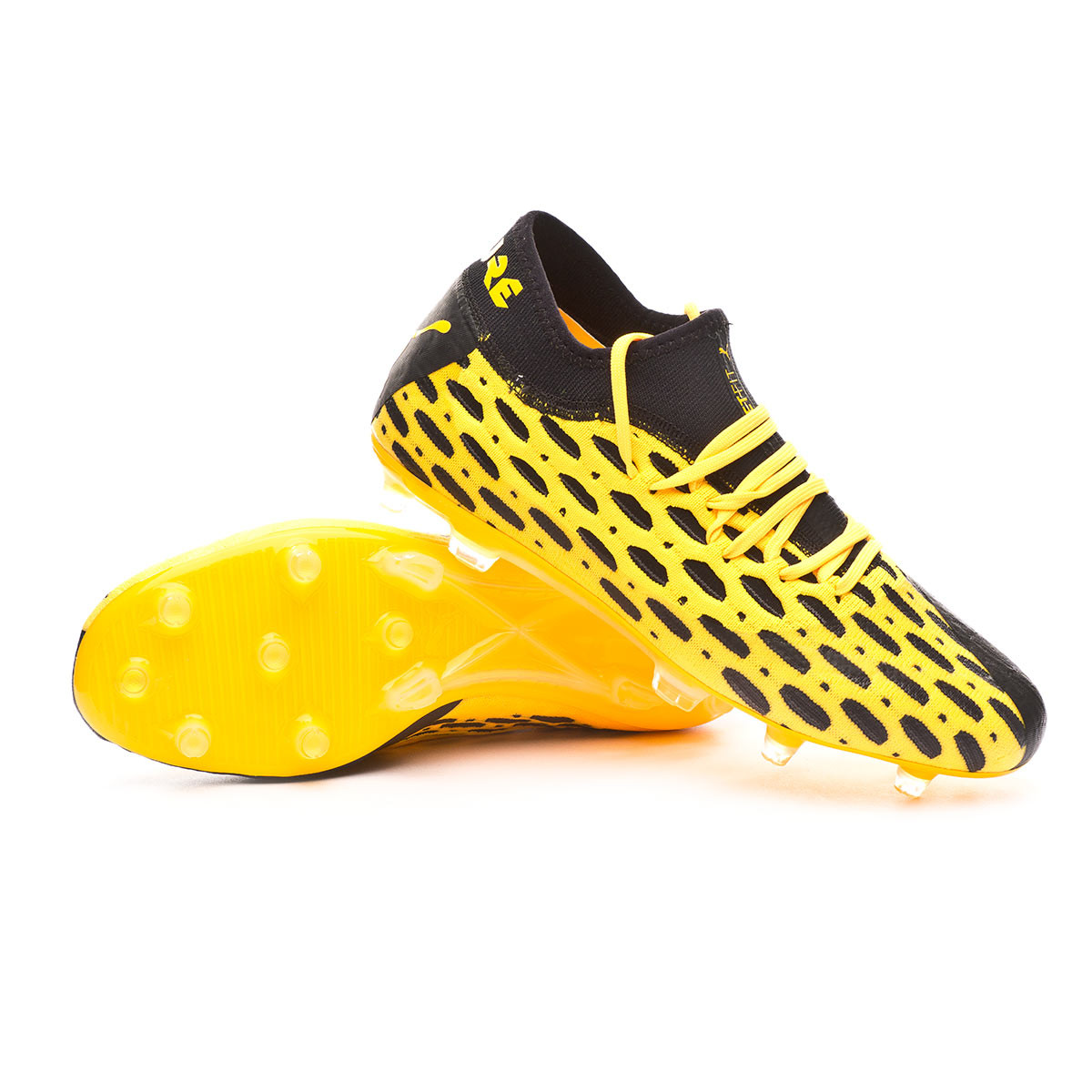 yellow puma football boots