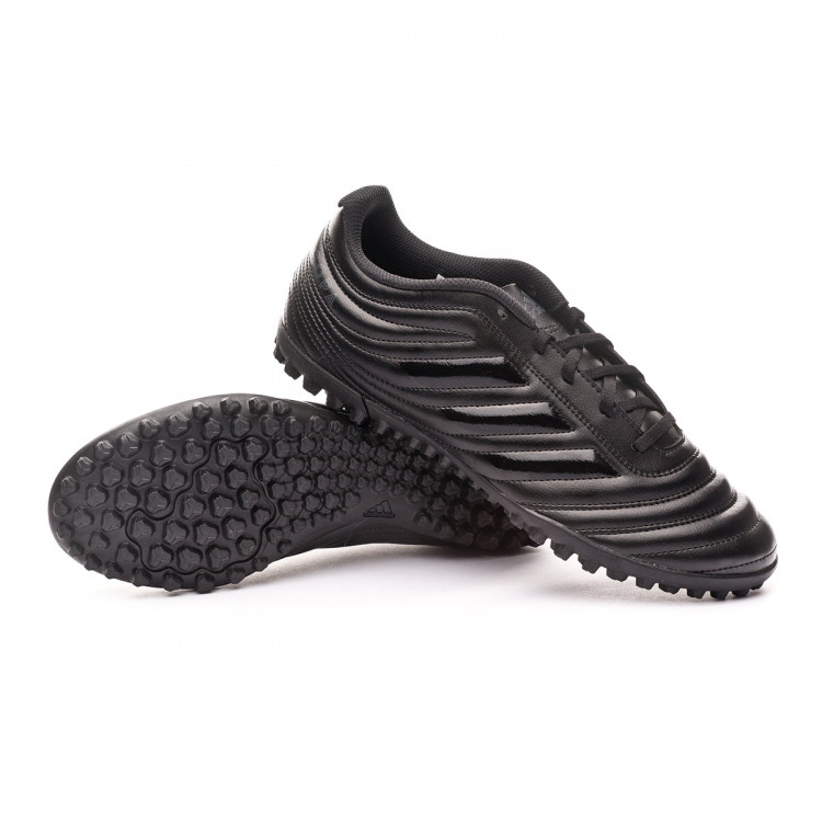 chaussure turf adidas
