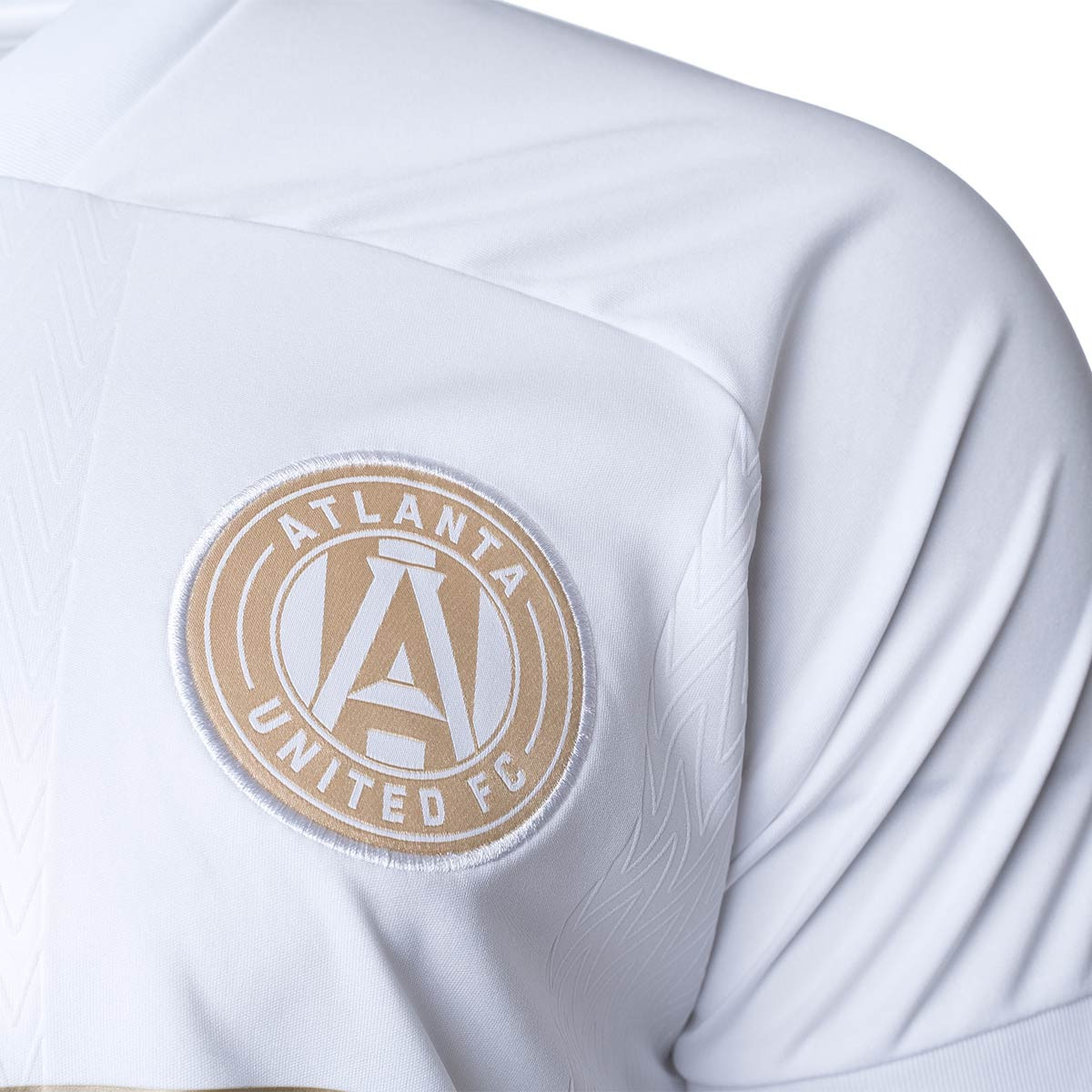 atlanta united white and gold jersey