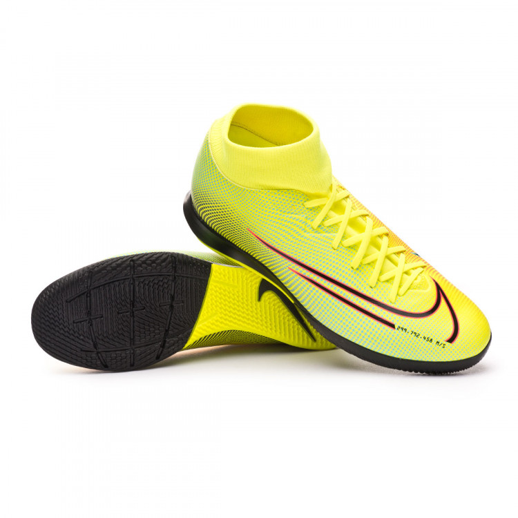 nike mercurial lemon venom