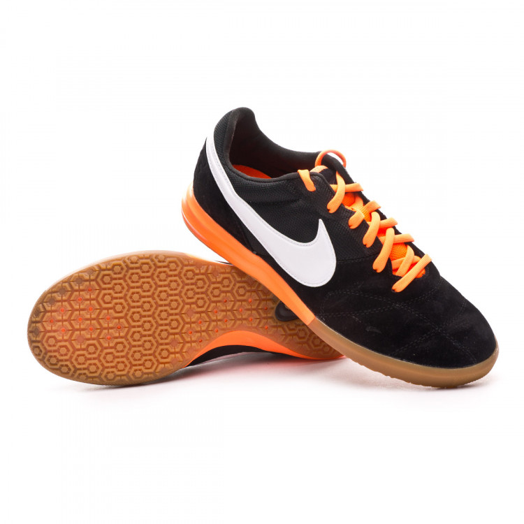 chaussure de futsal nike