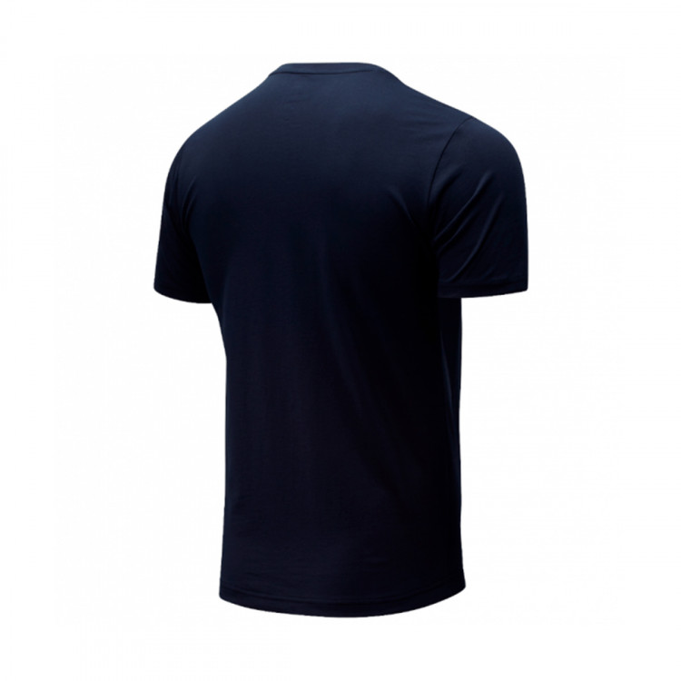 camiseta-new-balance-essentials-stacked-logo-dark-marine-1.jpg