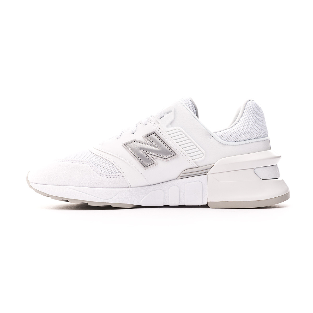 new balance sports trainers