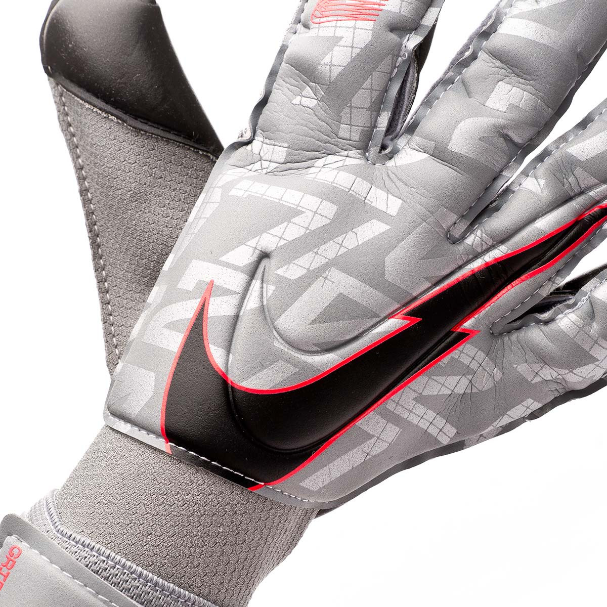 nike mercurial grip 3