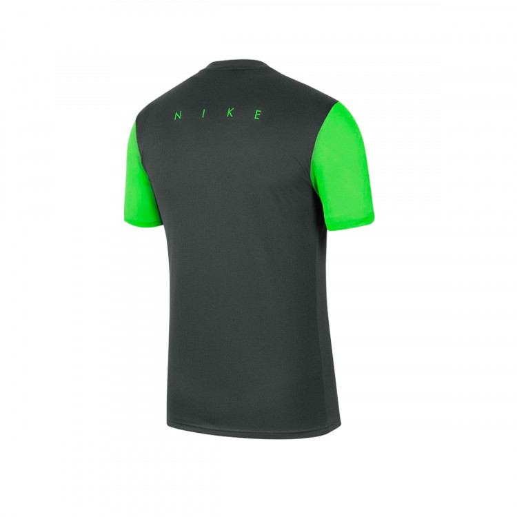 camiseta-nike-academy-pro-training-nino-anthracite-green-strike-1