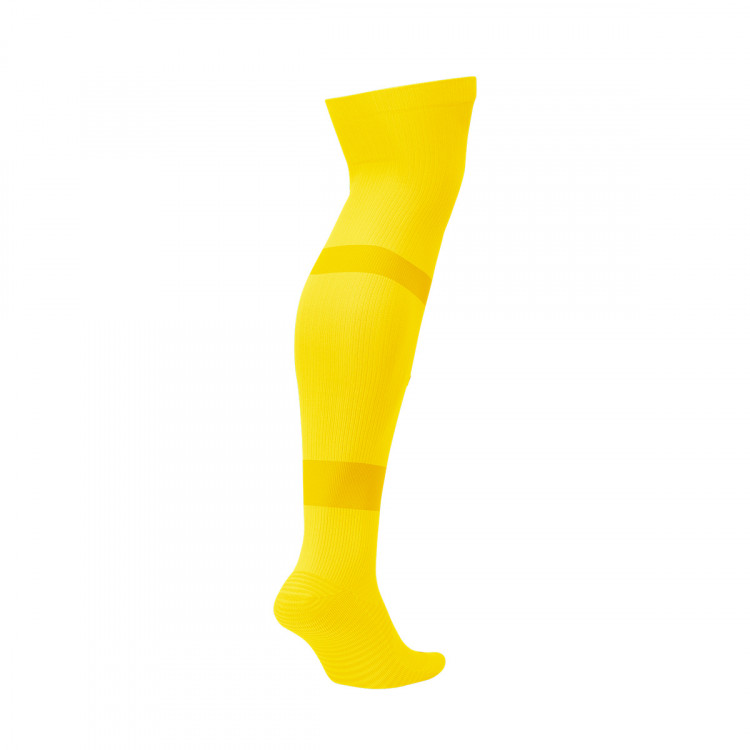 medias-nike-team-matchfit-over-the-calf-tour-yellow-black-1.jpg
