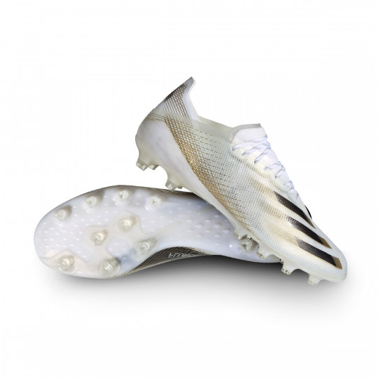 junior football boots metal studs