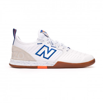 nb futsal shoes