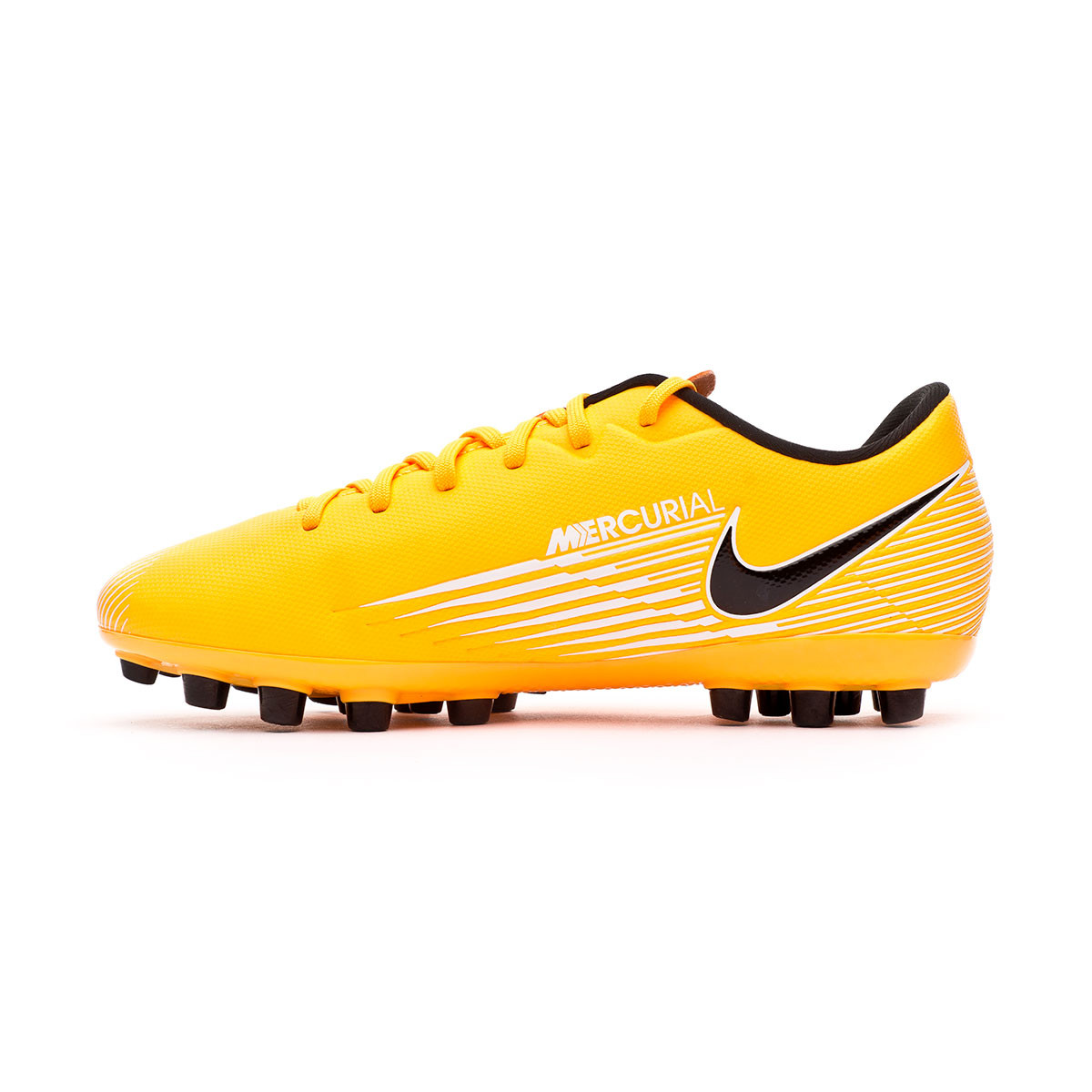 chaussure de football nike orange chaussure de football nike orange