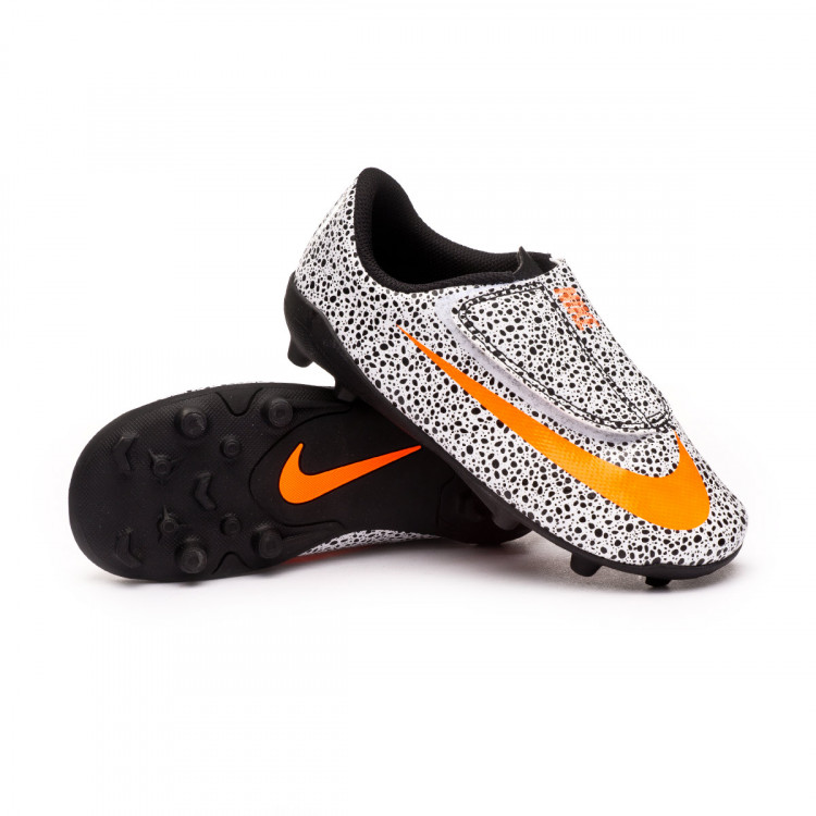 Nike CR7 Prestige Soccer Ball Size 5 Soccer Equipment .