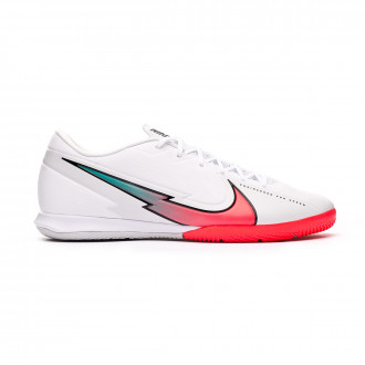 nike pink futsal