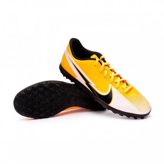 orange and black nike tennis shoes