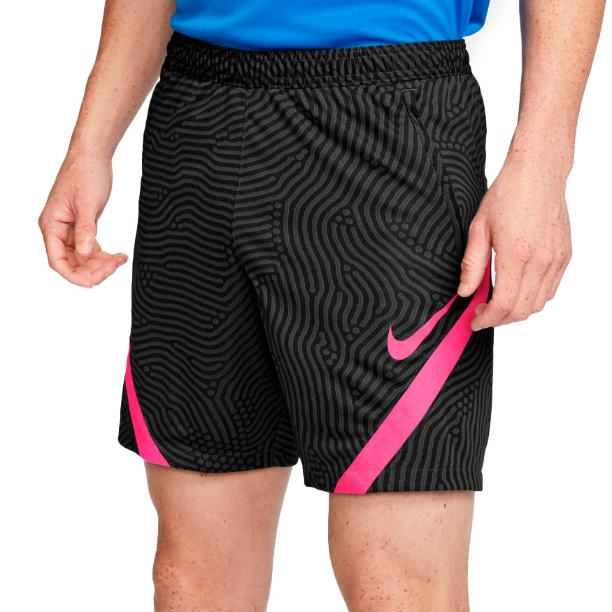 بثبات تفسير زي nike strike black 