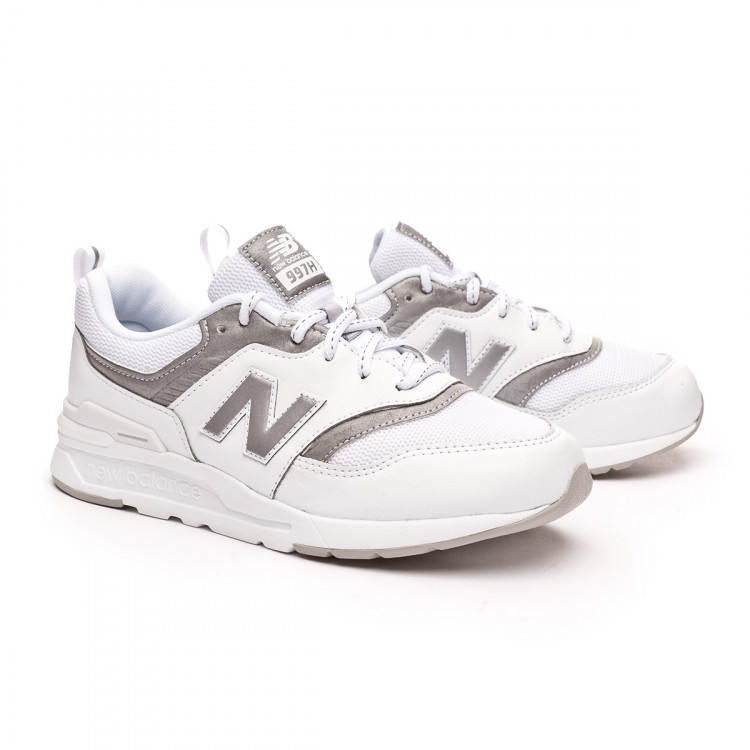 new balance niño gris