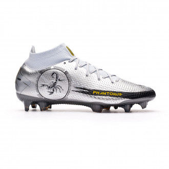 Nike football boots - Football store 